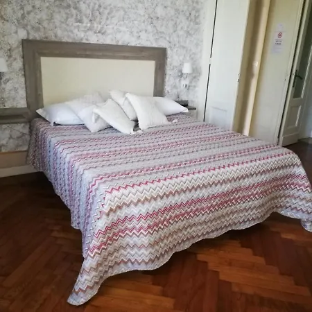 Ceirano Bed and Breakfast 3*