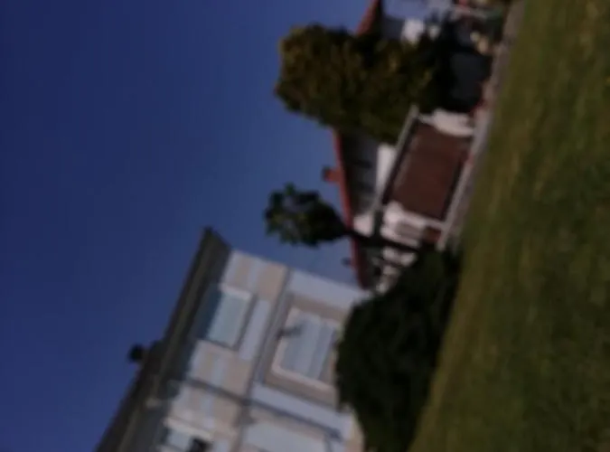 Ceirano Nocleg ze śniadaniem 3*