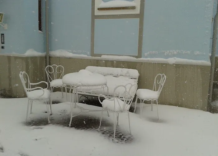 Ceirano Nocleg ze śniadaniem 3*