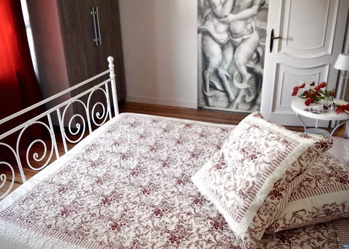 Ceirano Nocleg ze śniadaniem 3*